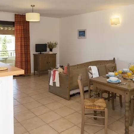 2p 4/5 Capra Scorsa * Belgodere (Corsica)